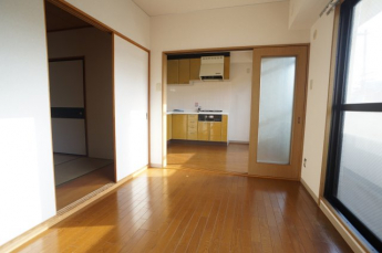 【居間・リビング】