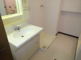 【洗面所】
