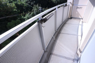 【バルコニー】