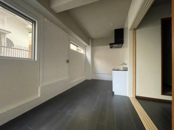 自然光が差し込み明るいです