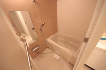 日々の疲れを癒すお風呂付です