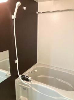 コンパクトで使いやすいお風呂です