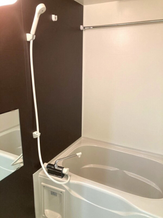 コンパクトで使いやすいお風呂です