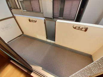 お洗濯にも便利なバルコニー付き