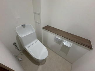 コンパクトで使いやすいトイレです