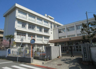 姫路市立城東小学校まで690m