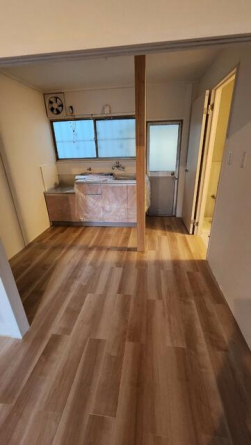 朝霧南町４丁目貸家の画像