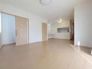 【居間・リビング】