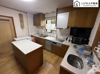 キッチンは大容量の収納スペースが確保されたつくりになっています。