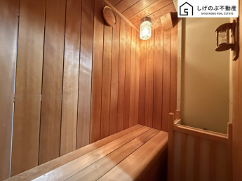 2Fにはサウナ室がごさいます♪