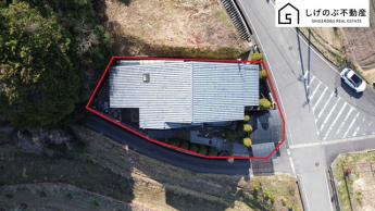 オール電化住宅
5SLDK
駐車3台可(カーポート有り)
サウナがごさいます！
広々としたお庭