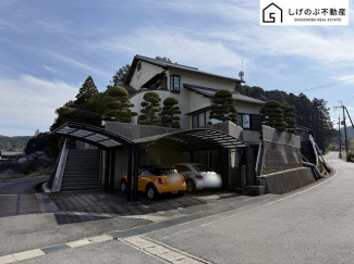 オール電化住宅
5SLDK
駐車3台可(カーポート有り)
サウナがごさいます！
広々としたお庭