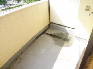 【バルコニー】