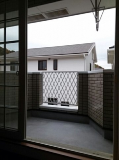 【バルコニー】