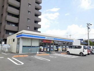 ローソン福音寺バイパス店様まで600m