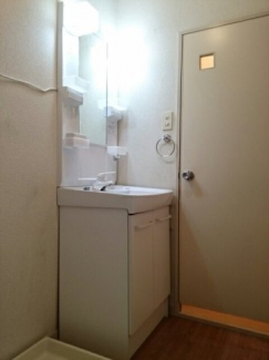 【洗面所】