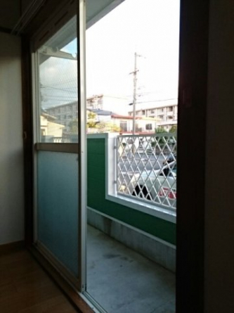 【バルコニー】