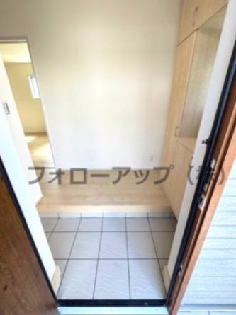 明るい玄関です