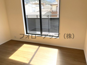 スタンダードな洋室です