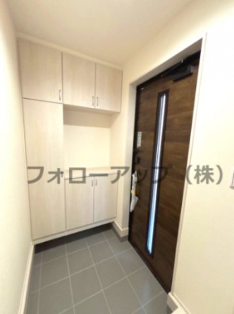 明るい玄関です