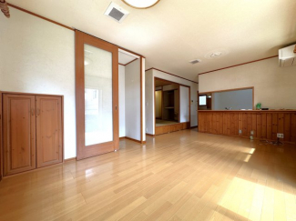 【居間・リビング】