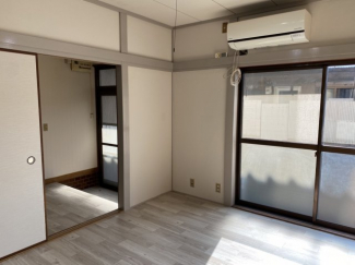 桜界地タウンハウスの画像