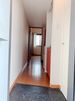 ゆったりとした玄関です