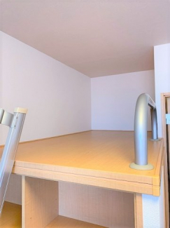 内装は落ち着いています