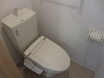 シンプルで使いやすいトイレです