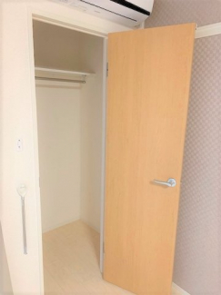 明るい室内です