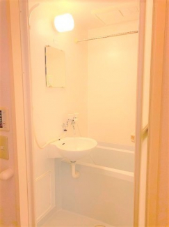 落ち着いた空間のお風呂です