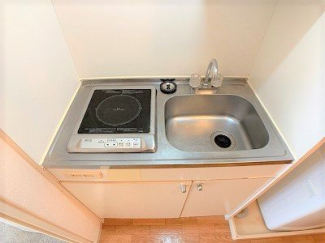 内装は落ち着いています