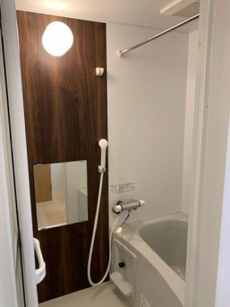 落ち着いた空間のお風呂です