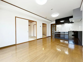 【居間・リビング】