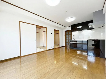 【居間・リビング】