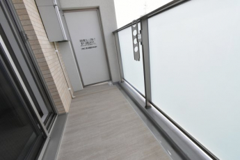 【バルコニー】