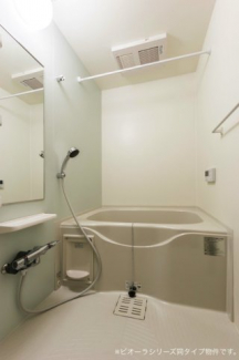 ゆったり過ごせるお風呂です