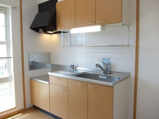 コンパクトなキッチンで掃除もラクラク