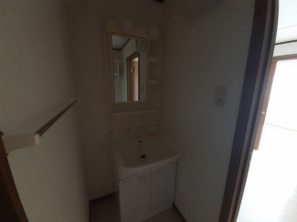 忙しい朝には欠かせない洗面所です