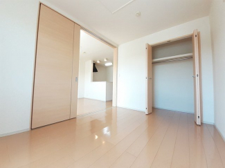 内装は落ち着いています