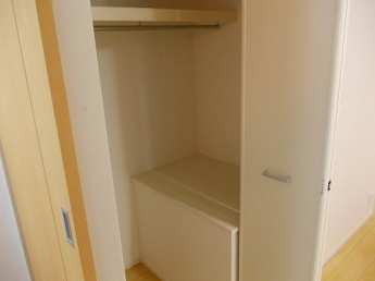 たっぷりとした収納スペースです