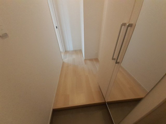 シンプルで使いやすい玄関です