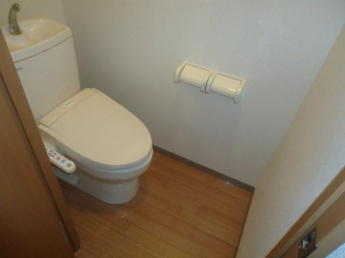 シャワー付トイレ