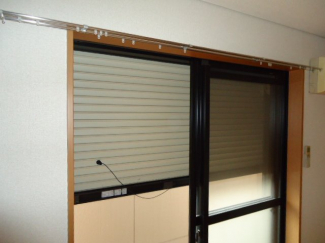 窓シャッター