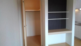 たっぷりとした収納スペースです