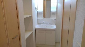 忙しい朝には欠かせない洗面所です
