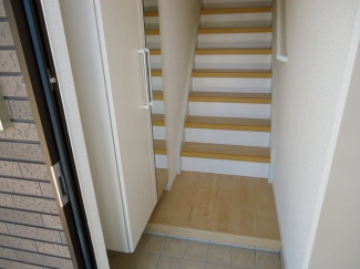 シンプルで使いやすい玄関です