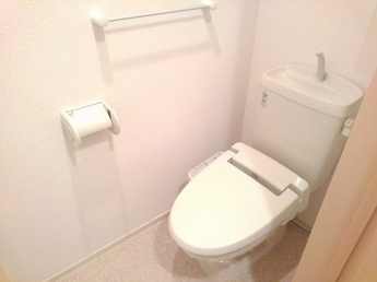 シンプルで使いやすいトイレです