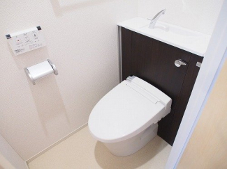 落ち着いたトイレです