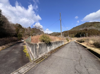 【前面道路含む現地写真】